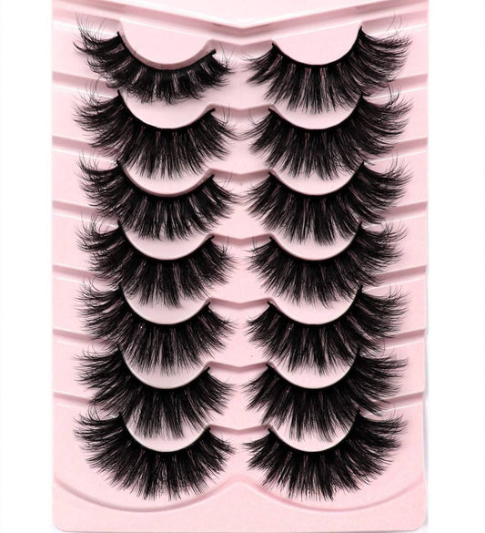 “It girl” Lashes